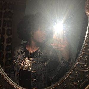 Meet your Posher, Destini